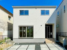 奈良県大和郡山市小泉町東1丁目