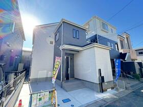 埼玉県三郷市戸ケ崎３丁目