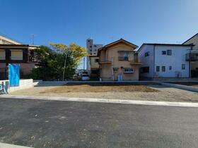 埼玉県三郷市戸ケ崎３丁目