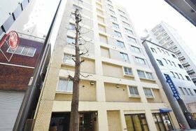 サンパレス本町