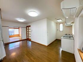 埼玉県久喜市桜田３丁目