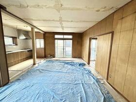 埼玉県坂戸市中富町