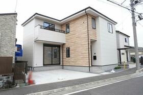 埼玉県草加市稲荷４丁目