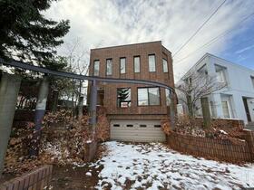 北海道札幌市中央区旭ケ丘３丁目