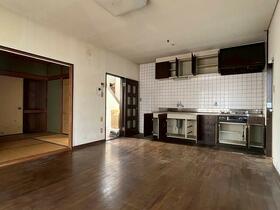 福岡県北九州市八幡西区小嶺３丁目