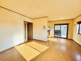 埼玉県さいたま市岩槻区上野６丁目