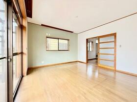 栃木県下都賀郡野木町大字友沼