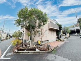 東京都世田谷区岡本３丁目