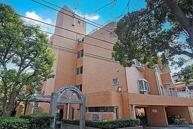 ライオンズマンション親水公園第２　専用庭付