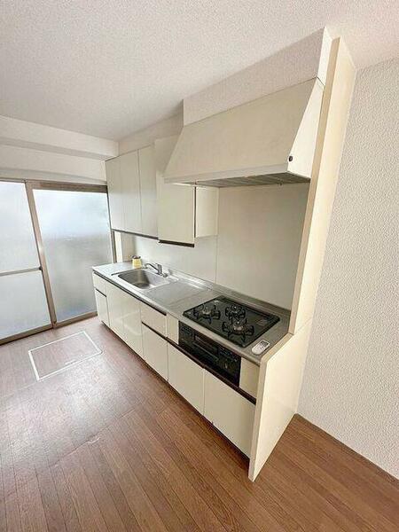 detached 東京都多摩市連光寺１丁目

地図を見る