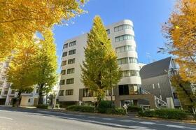 パーク・ノヴァ神宮前