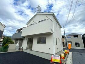 埼玉県三郷市戸ケ崎３丁目