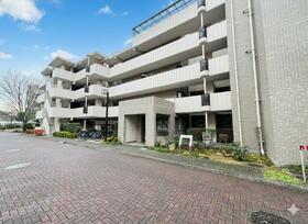 富士山を望む　サザンヒルズ竹山６番館