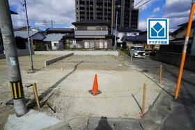 福岡県福岡市博多区諸岡３丁目