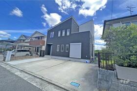 兵庫県川西市萩原台西３丁目