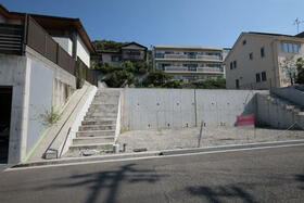 大阪府池田市五月丘４丁目