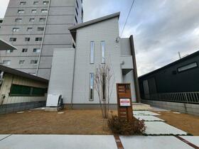 群馬県前橋市問屋町２丁目