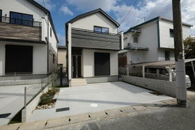 大阪府池田市旭丘２丁目