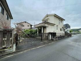 埼玉県比企郡鳩山町大字小用
