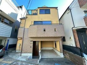 東京都目黒区駒場１丁目