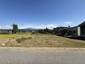 富山県魚津市川縁