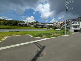 大阪府箕面市粟生間谷西７丁目