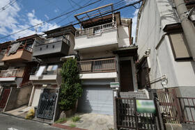 大阪府池田市神田３丁目