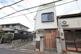 大阪府池田市上池田１丁目