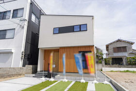 大阪府高槻市郡家本町