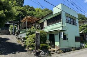 神奈川県足柄下郡真鶴町岩