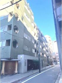 東京都港区西麻布４丁目