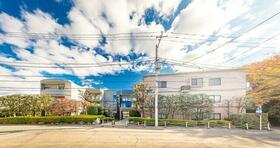 東京都世田谷区深沢６丁目