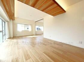 馬事公苑至近　ライフ利用可　三方　三井馬事公苑ハイツ３Ｆ