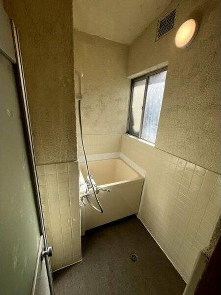 岐阜市中　戸建賃貸 1｜岐阜県岐阜市中２丁目(賃貸一戸建6LDK・--・108.85㎡)の写真 その8