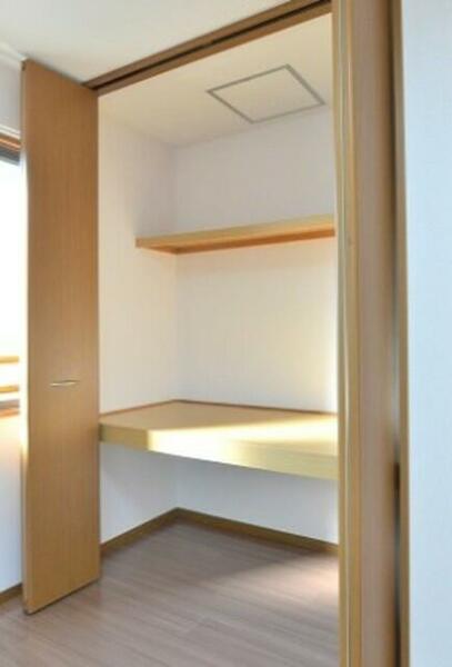 apartment 埼玉県吉川市中央１丁目
地図を見る