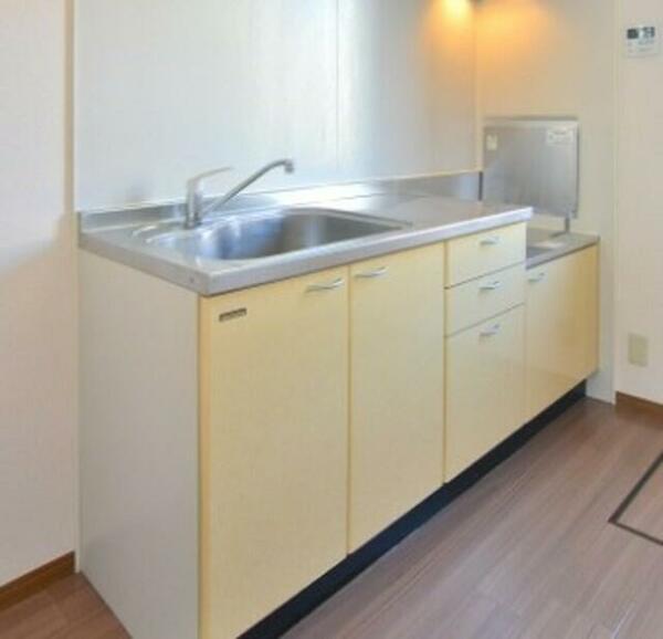 apartment 埼玉県吉川市中央１丁目
地図を見る