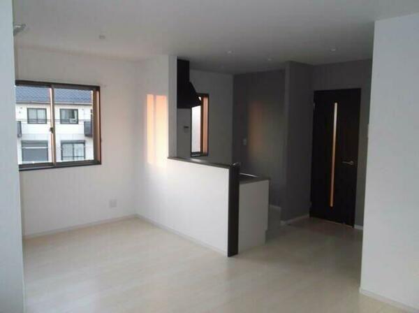 detached 埼玉県上尾市大字瓦葺
地図を見る