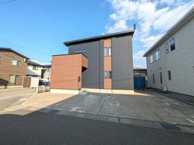 石川県金沢市南森本町