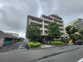 レールシティ八王子かえで通り