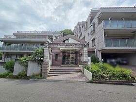 ルイシャトレ百草園ヒルズＢ棟