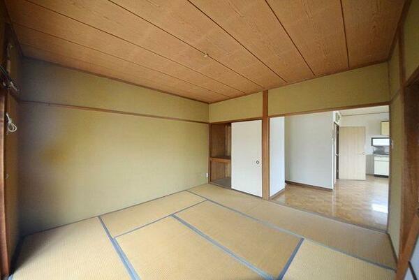 apartment 埼玉県鶴ヶ島市共栄町
地図を見る