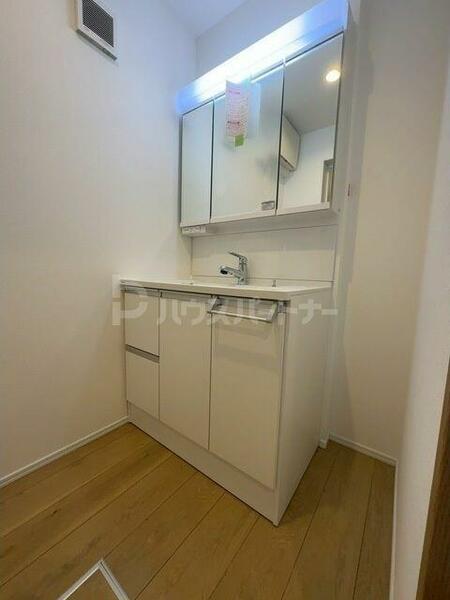 detached 東京都荒川区荒川８丁目

地図を見る