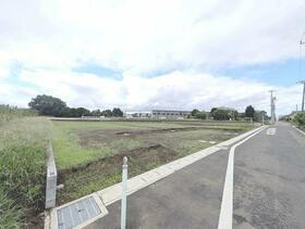 千葉県富里市七栄