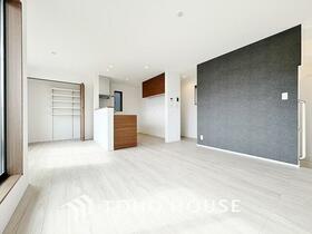 埼玉県越谷市大成町７丁目