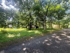 群馬県みどり市大間々町上神梅