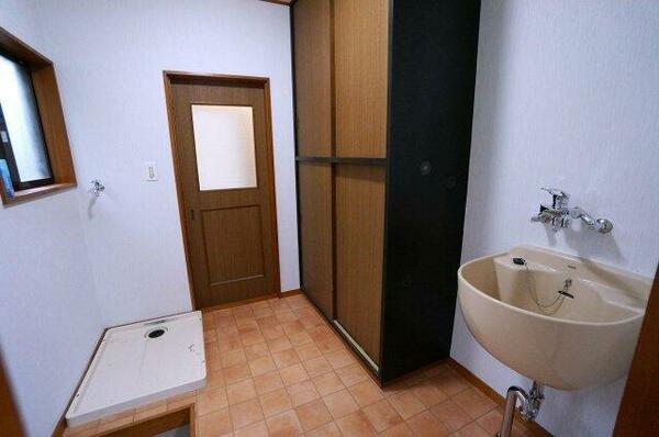 detached 埼玉県比企郡鳩山町大字赤沼

地図を見る