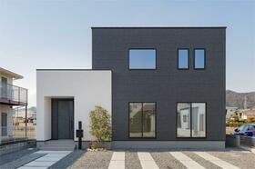 徳島県徳島市八万町川南