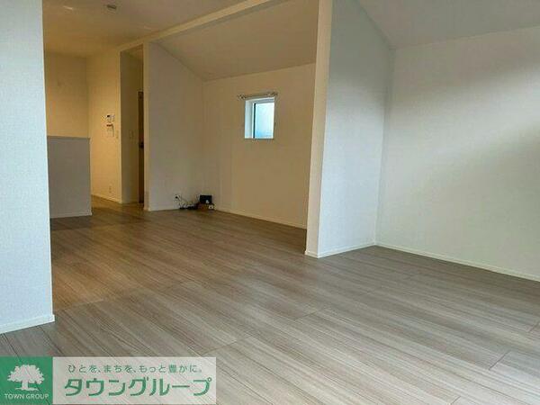 detached 東京都東大和市南街２丁目

地図を見る