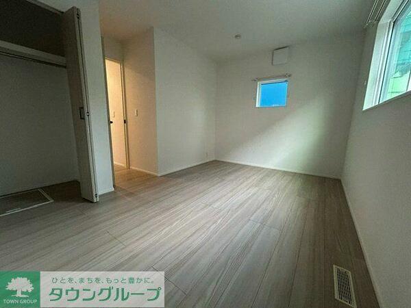 detached 東京都東大和市南街２丁目

地図を見る