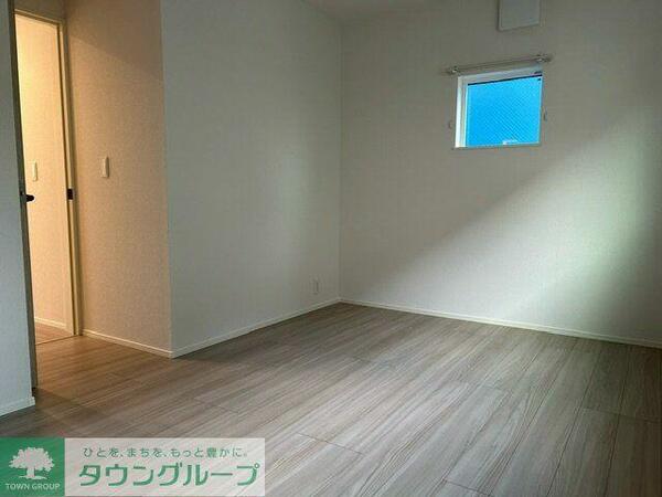 detached 東京都東大和市南街２丁目

地図を見る